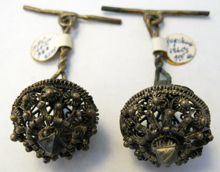 filigree cufflinks